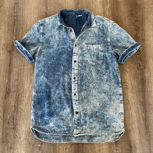 H&M Retro Acid Wash Denim Short Sleeve Button Down Shirt